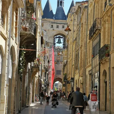 St-pierre, Charm And Life Bordéus